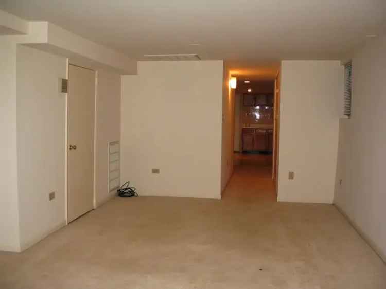 Rent Spacious 2 Bedroom Apartment with Modern Amenities in Convenient Location