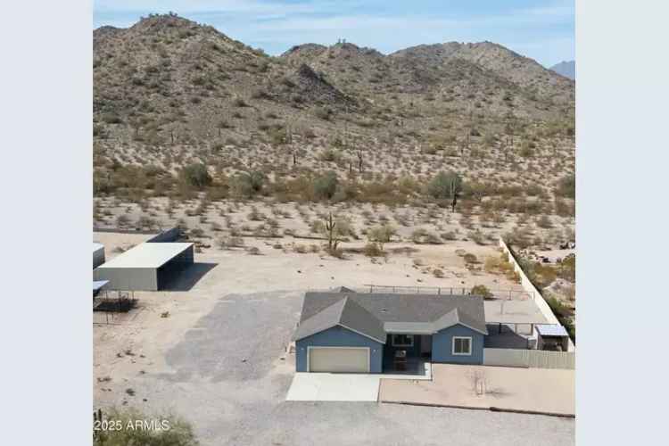 Buy Custom Home with 3 Bedrooms and 2 Bathrooms in San Tan Valley