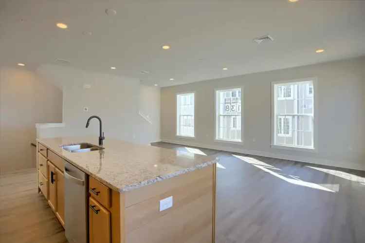 Rent Townhouse in Carlisle with Modern Design and Great Amenities