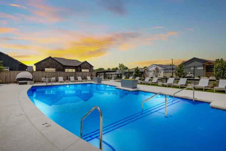 Rent Luxury Apartments in Owasso with Private Backyards and Pool Access