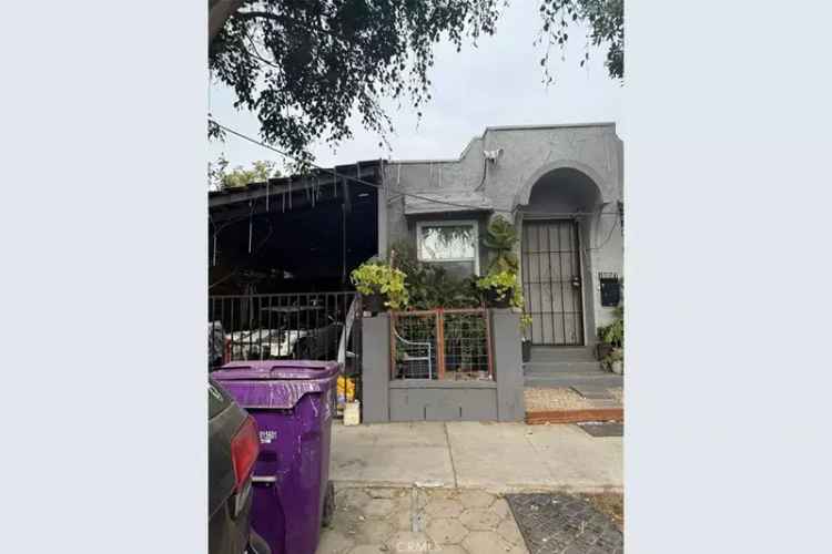 House For Sale in Long Beach, California