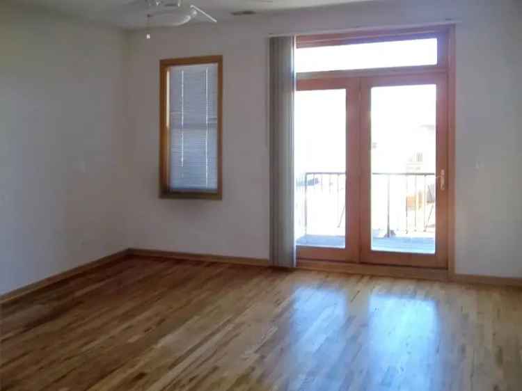 Apartment for Rent in Buena Park with 3 Bedrooms and Great Amenities