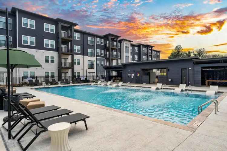 Rent Apartments in Spartanburg with Modern Finishes and Amenities