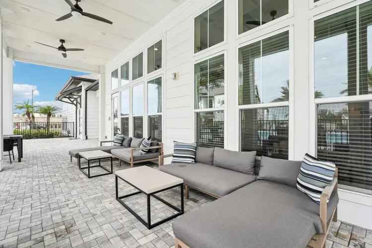 Rent Luxury Apartments in Lakeland with Premium Finishes