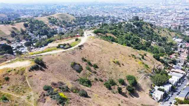 Land For Sale in Los Angeles, California