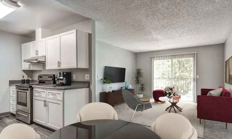 Rent One and Two Bedroom Apartments in South Natomas Sacramento