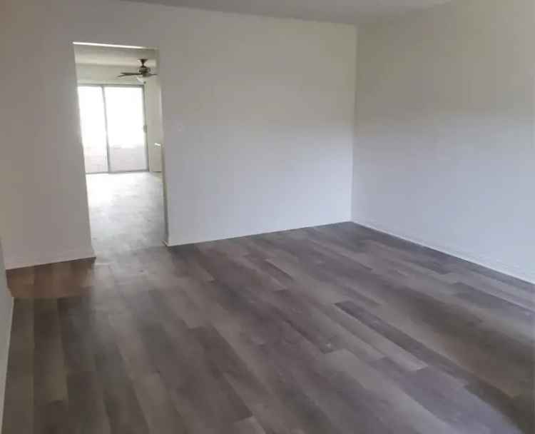 Rent Stunning Apartment in Fullerton with Upgrades