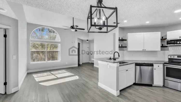 Rent Renovated Condo in Lake Mary with Community Amenities