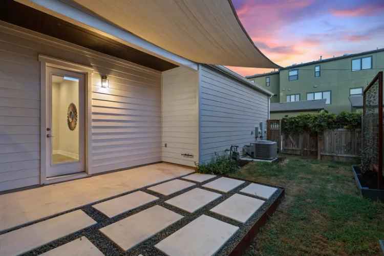 House For Sale in 2505, Moreno Street, Austin, Texas