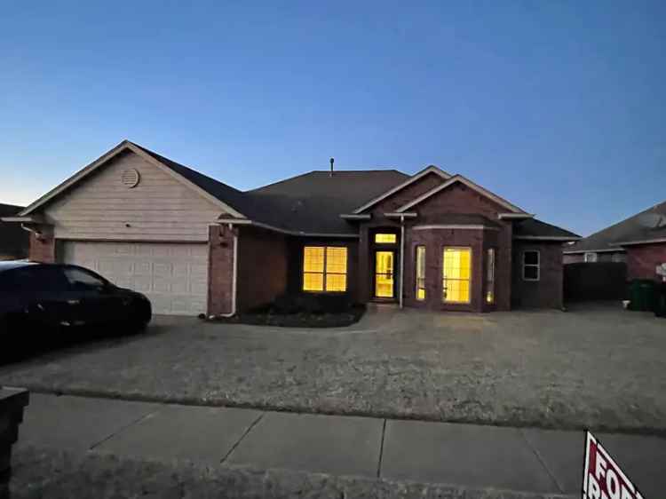 Buy 4 Bedroom Home in Yukon OK with Modern Upgrades and Outdoor Space