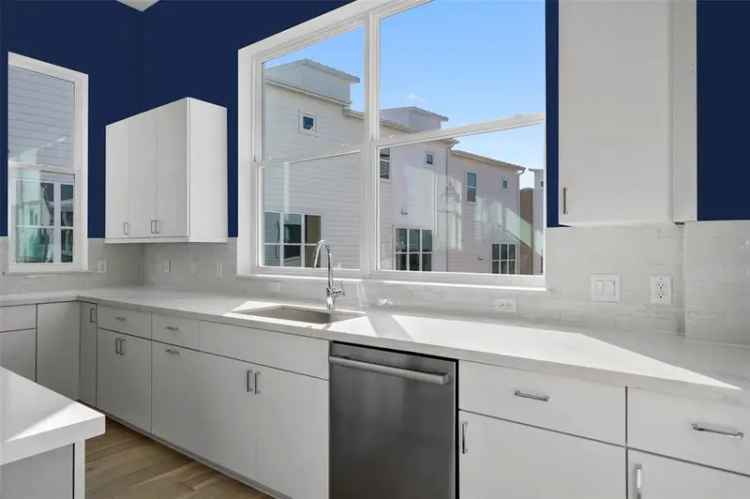 Luxury Townhome for Sale in Austin with Double Master Suites