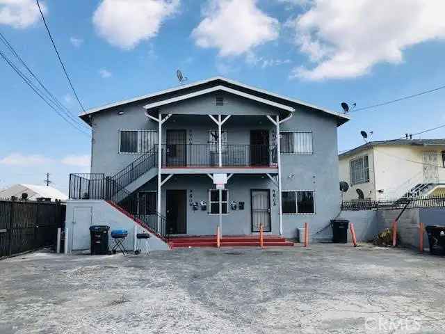 House For Sale in 9806, Compton Avenue, Los Angeles, California