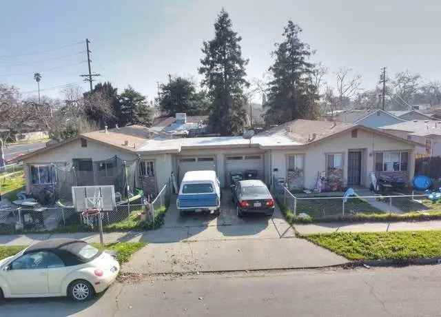 House For Sale in Modesto, California