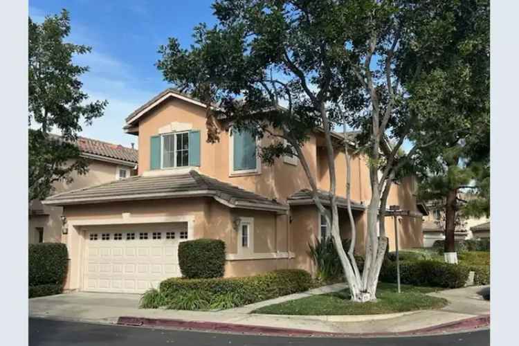 Rent Charming Home in Westpark Irvine with Private Corner Lot