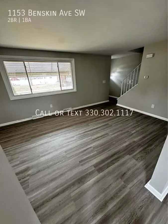 Rent Townhouse in Convenient Location with Huge Closets and Garage