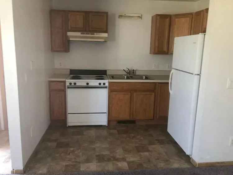 Rent 1 Bedroom Apartment for Seniors 55 Plus with Private Entry in Community