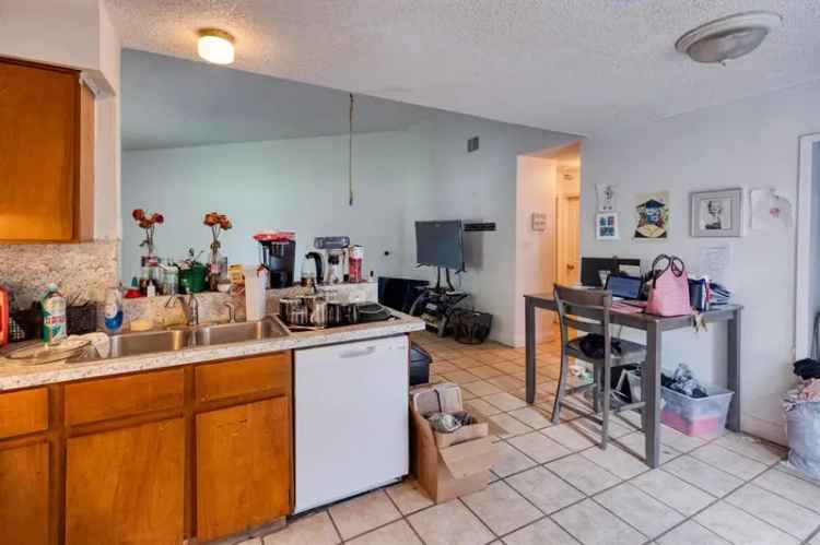 Income producing duplex for sale in Austin with two units