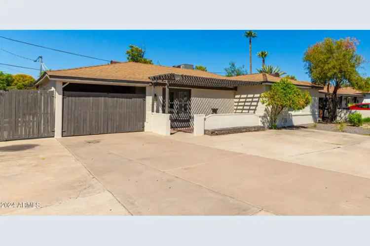 Buy Charming Home 4 Beds 2 Baths in a Peaceful Neighborhood