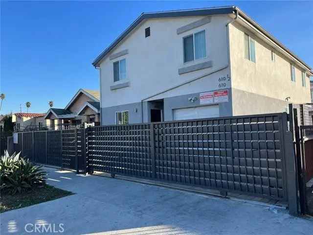 House For Sale in 610, West 84th Street, Los Angeles, California