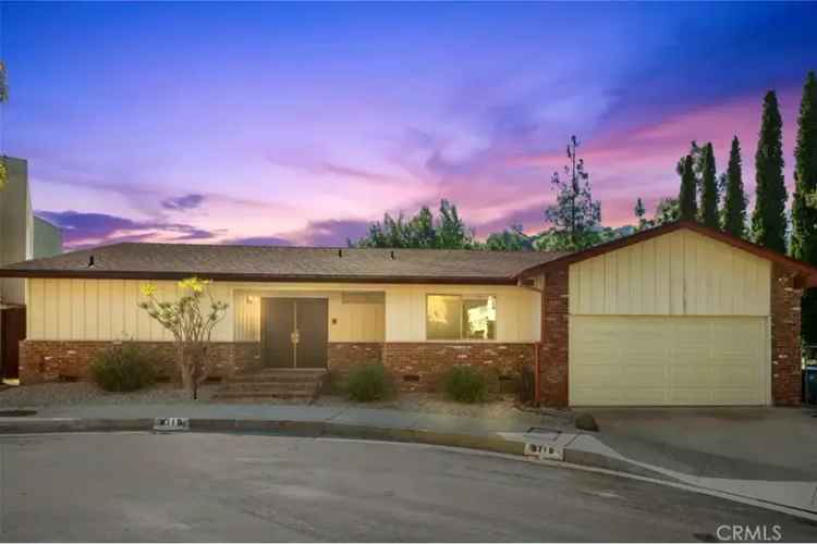 Buy House in Laurel Canyon with Panoramic Views and Endless Potential