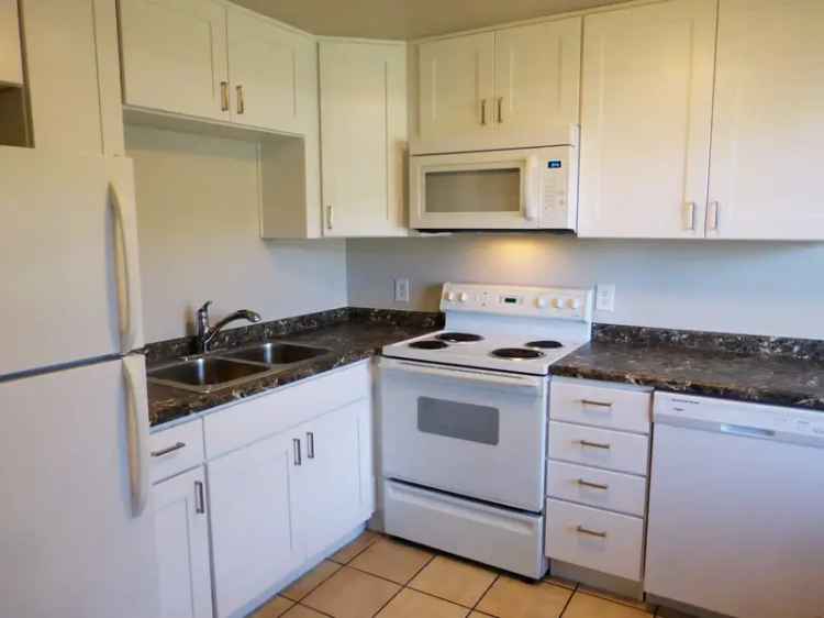 Rent Apartment Unit in Sugarhouse Beautifully Updated and Move In Ready