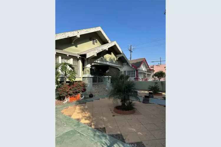 House For Sale in 1021, West 48th Street, Los Angeles, California