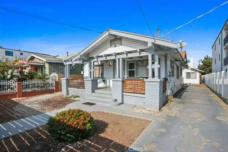 Investor Opportunity Buy Duplex in South LA with Renovated Features