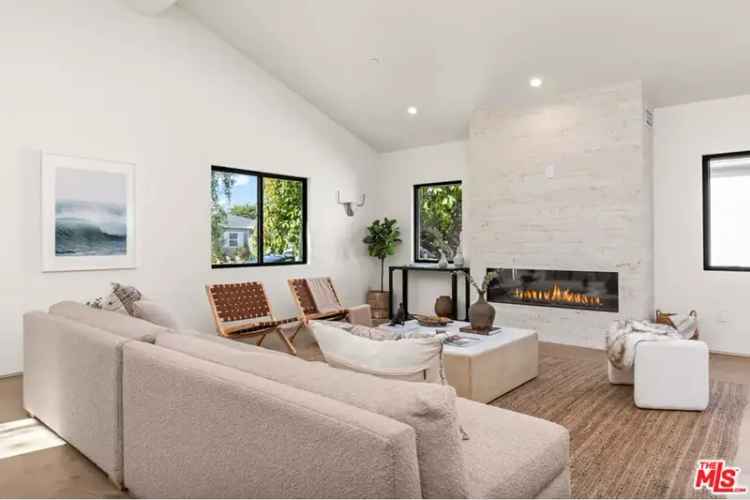 House For Sale in 6550, West 84th Place, Los Angeles, California