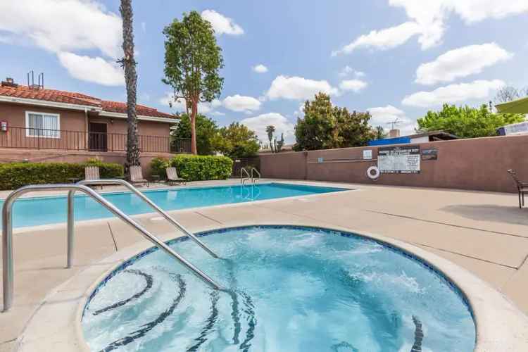 Rent Casa Pacifica Apartments in Anaheim with Pool and Spa