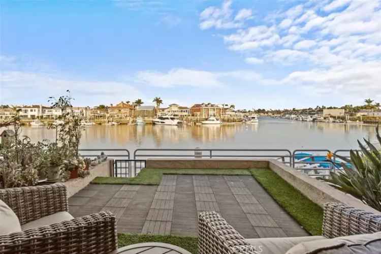 Buy waterfront condo in Sea Harbour with stunning harbor views