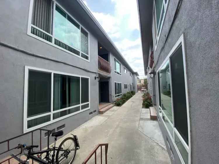 Rent Apartments Near USC for Students with Secure Living Environment