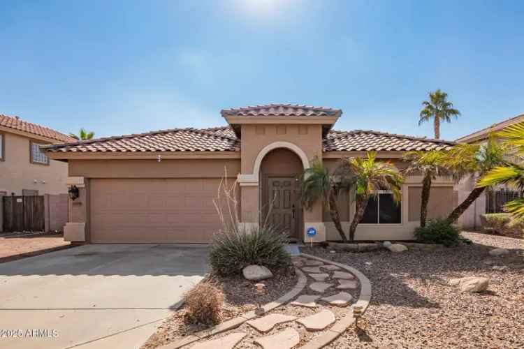 House For Sale in 15839, West Calavar Road, Surprise, Arizona