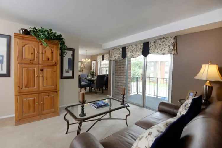 Rent Apartments in Owings Mills with Amenities and Leisure Areas