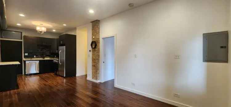 Rent Apartment Unit in Wicker Park with Modern Features and Amenities