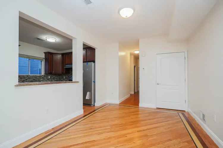 Rent Apartment Unit Light-Filled Condo with 3 Bedrooms