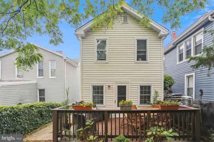 House For Sale in 2855, Mills Avenue Northeast, Washington, District of Columbia