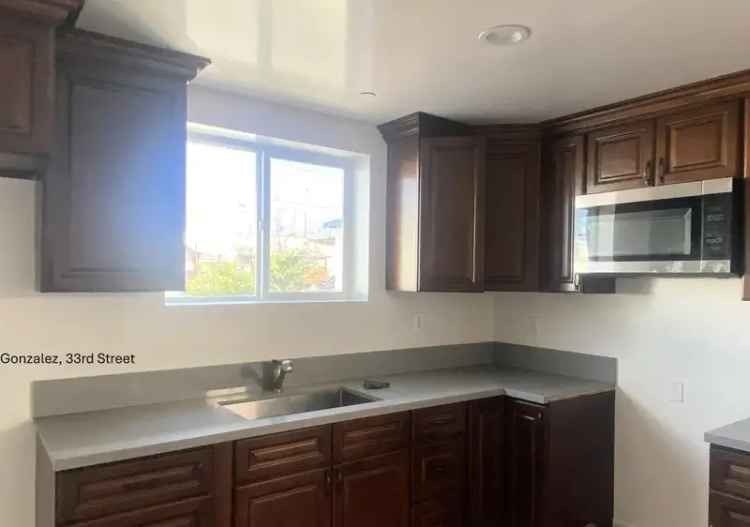 Rent Townhome in Downtown LA with 3 Beds and 3 Baths