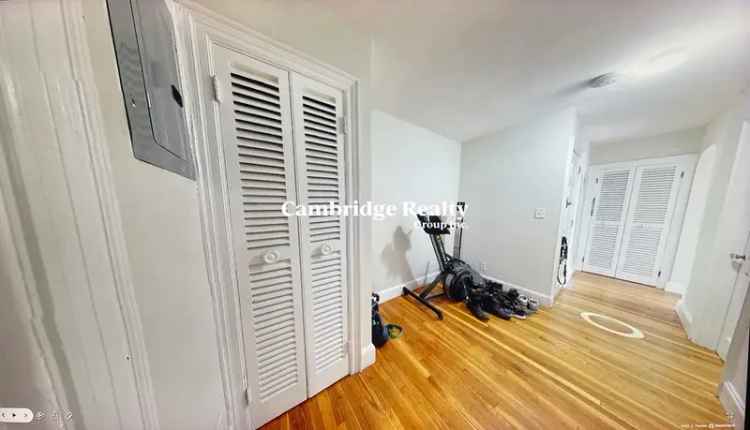 Rent Apartment Unit Near Harvard Square with Yard and Porch Features