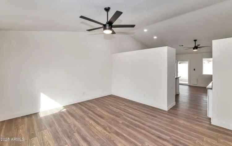 Rent Meticulously Remodeled Home in North Phoenix with Modern Features