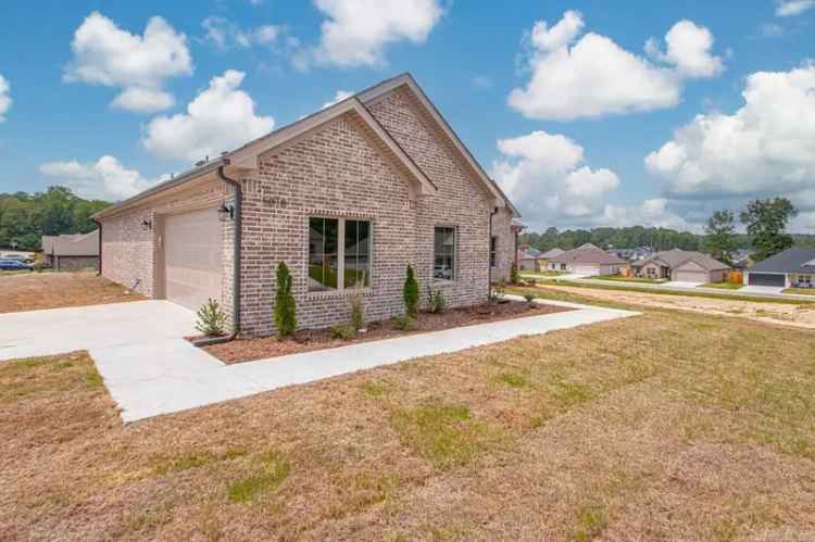 House For Sale in Bryant, Arkansas