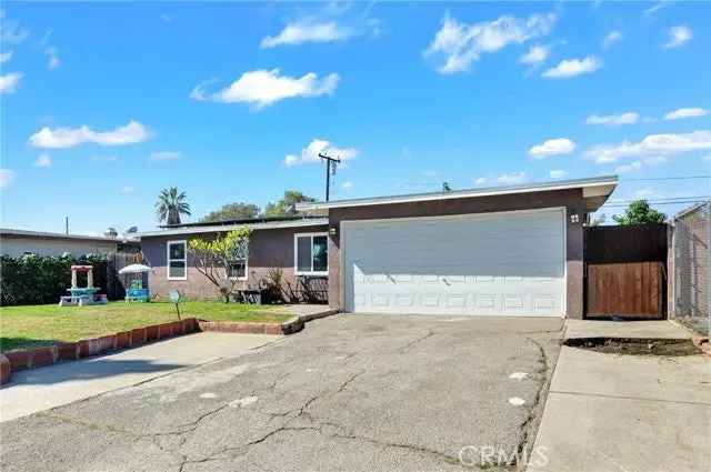 House For Sale in Azusa, California