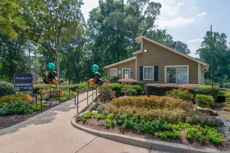 Rent Apartments in Roswell GA with Modern Amenities and Community Perks