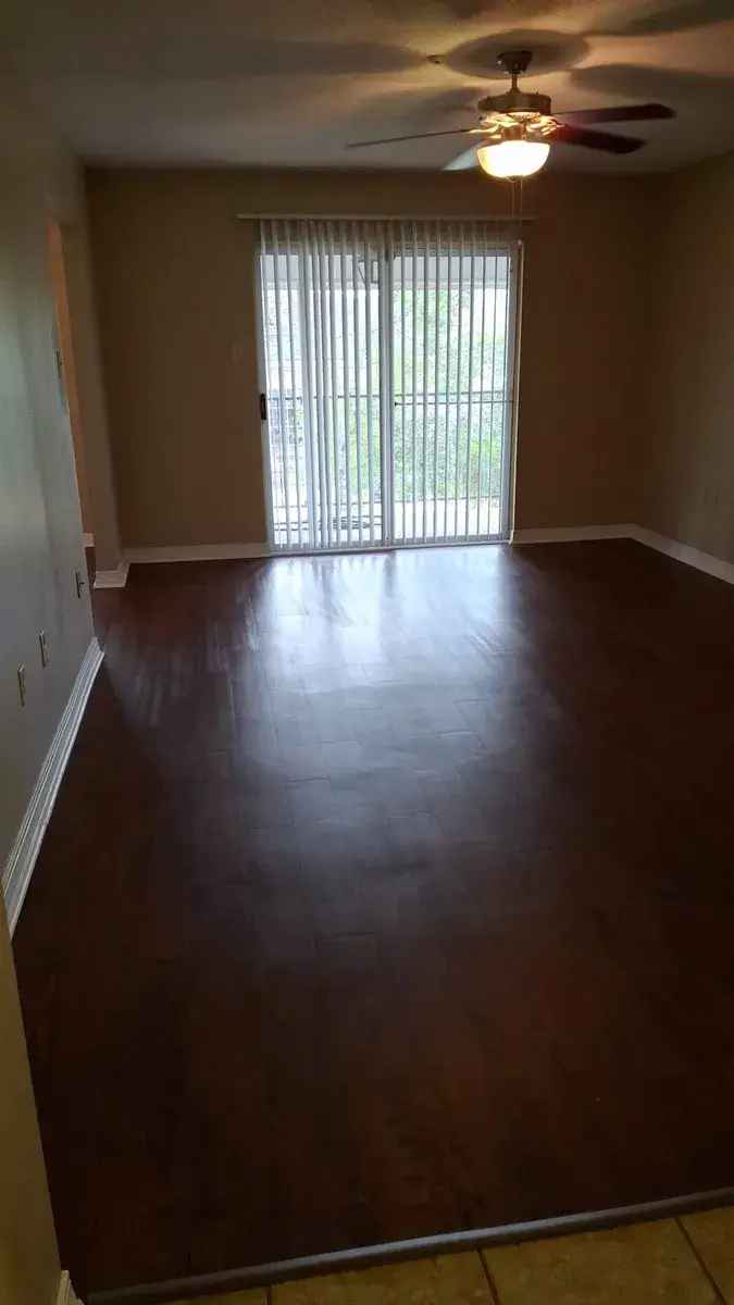 Rent Gorgeous 2 Bedroom Apartment Unit with Modern Features