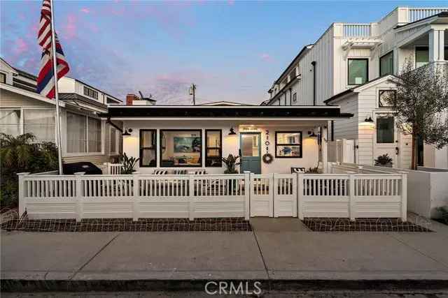 House For Sale in 210,210 1/2, Collins Avenue, Newport Beach, California