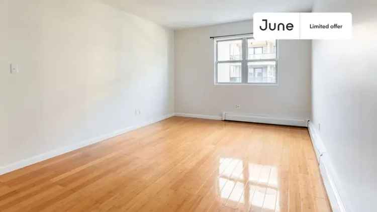 Room for Rent in Flatbush with Flexible Leases and Amenities