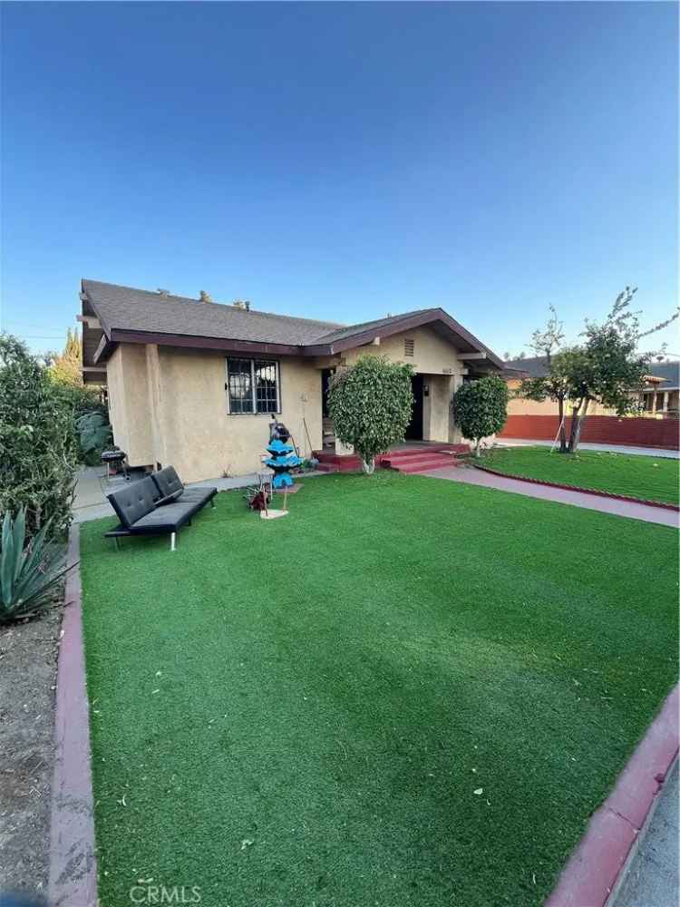 House For Sale in 1560, East 66th Street, California