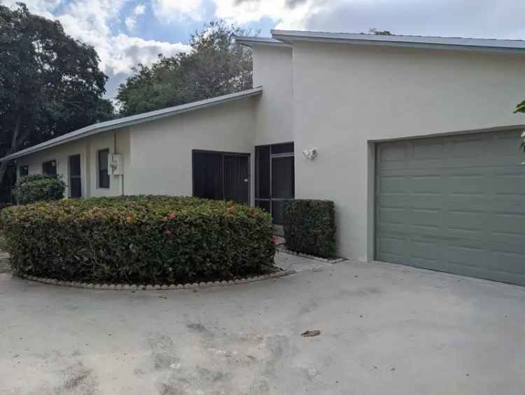 House For Sale in 2454, Northwest 9th Street, Delray Beach, Florida