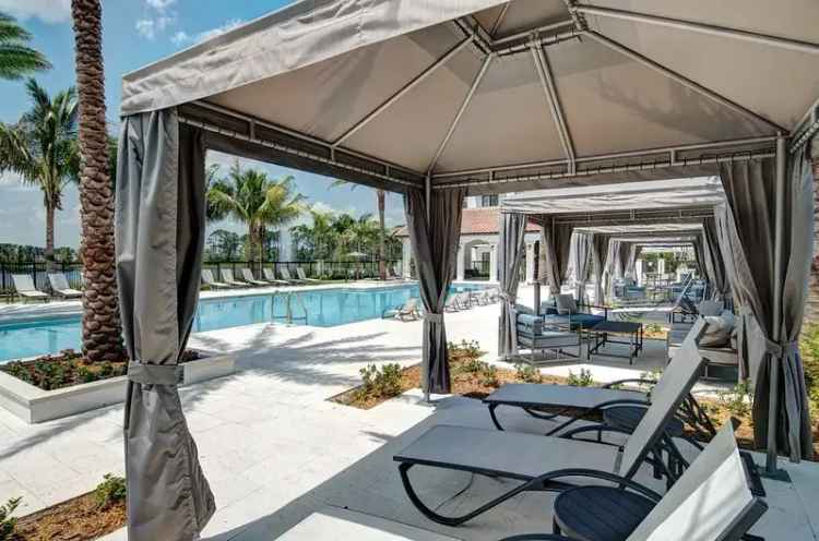 Rent Coastal Inspired Luxury Apartments in Palm Beach Gardens