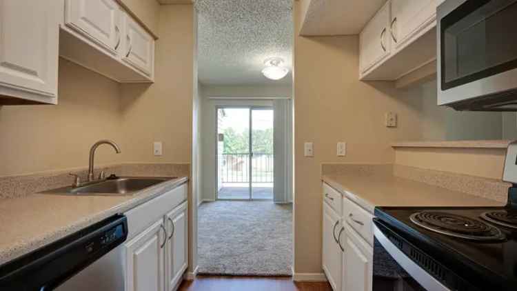 Rent Stylish Apartments in Bedford Texas with Great Amenities