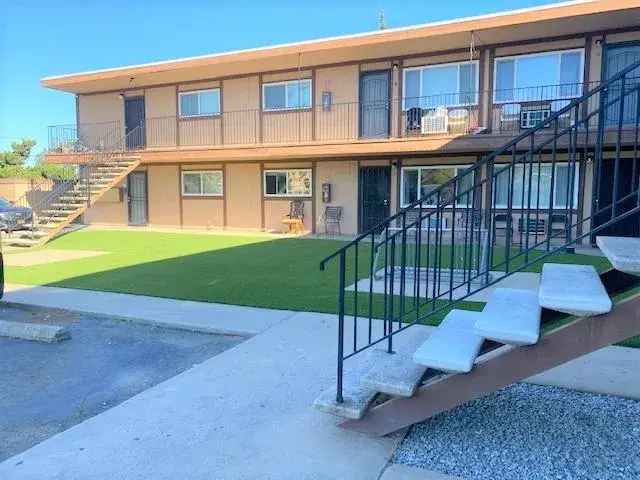 Rent 2 Bedroom Apartment Unit in El Cajon with Convenient Features